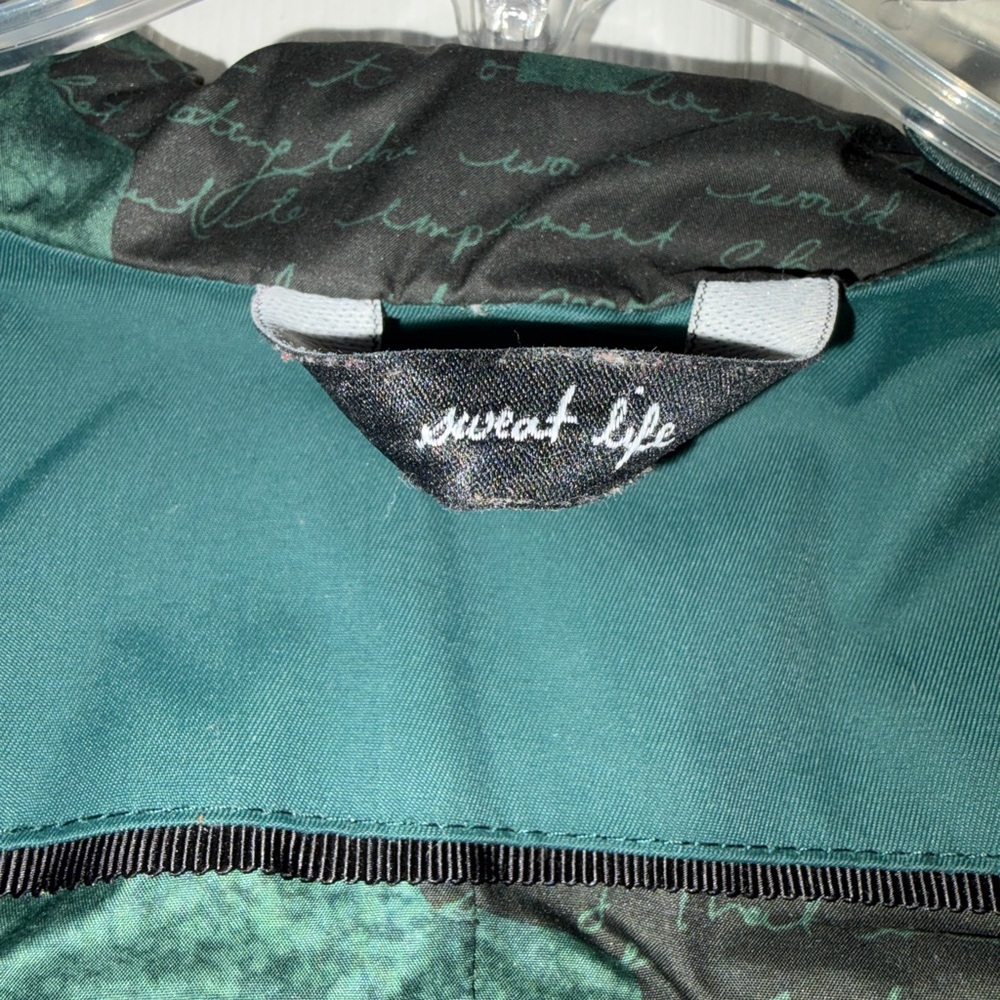 Lululemon Long Women's Right as Rain Furl Green Hooded Jacket size 10 - Picture 6 of 7